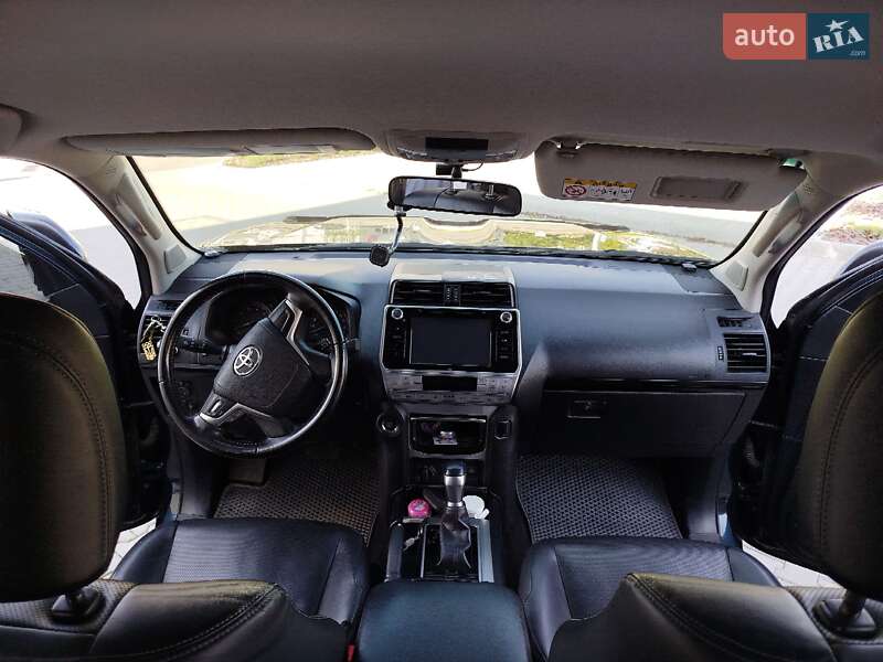 Позашляховик / Кросовер Toyota Land Cruiser Prado 2019 в Хмельницькому