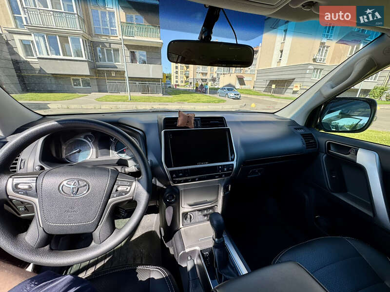 Внедорожник / Кроссовер Toyota Land Cruiser Prado 2020 в Киеве