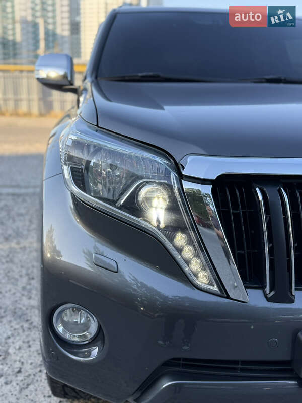 Внедорожник / Кроссовер Toyota Land Cruiser Prado 2013 в Одессе