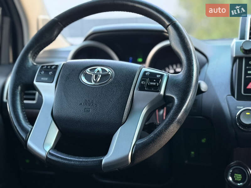 Внедорожник / Кроссовер Toyota Land Cruiser Prado 2013 в Одессе