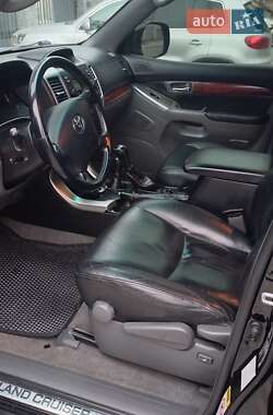 Внедорожник / Кроссовер Toyota Land Cruiser Prado 2007 в 