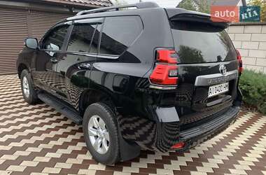 Позашляховик / Кросовер Toyota Land Cruiser Prado 2018 в 