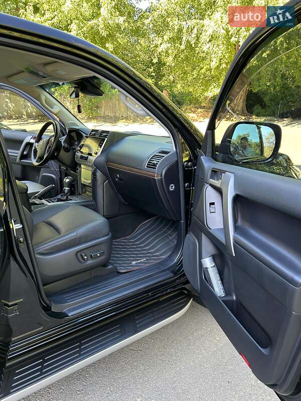 Позашляховик / Кросовер Toyota Land Cruiser Prado 2022 в Яремчі фото 13 Позашляховик / Кросовер Toyota Land Cruiser Prado 2022 в Яремчі