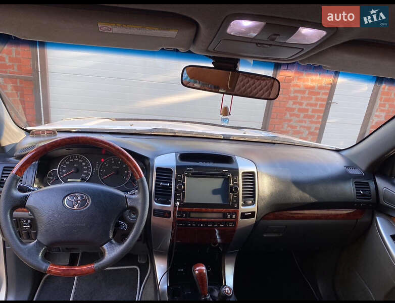 Внедорожник / Кроссовер Toyota Land Cruiser Prado 2006 в Лысянке