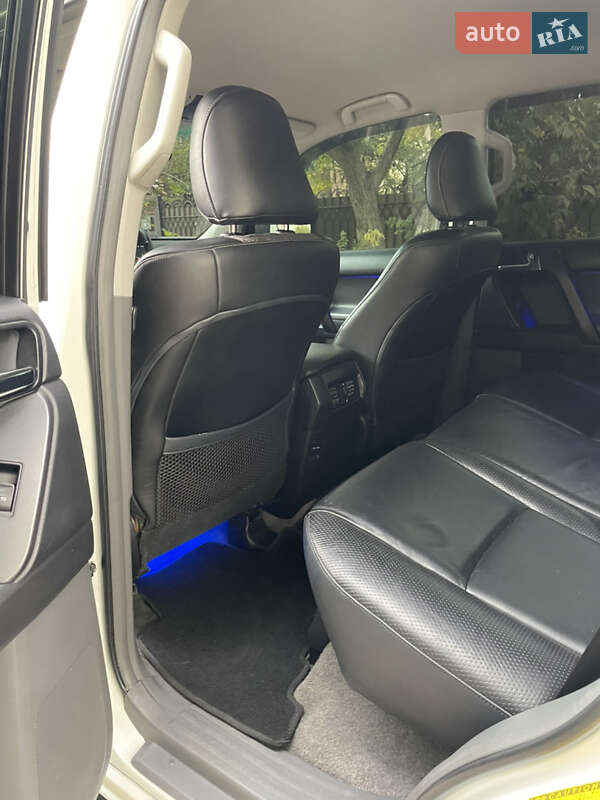 Позашляховик / Кросовер Toyota Land Cruiser Prado 2010 в Дніпрі фото 13 Позашляховик / Кросовер Toyota Land Cruiser Prado 2010 в Дніпрі