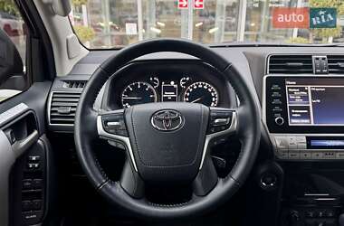 Внедорожник / Кроссовер Toyota Land Cruiser Prado 2023 в 