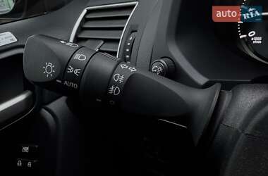 Внедорожник / Кроссовер Toyota Land Cruiser Prado 2023 в 