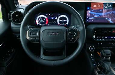 Внедорожник / Кроссовер Toyota Land Cruiser Prado 2024 в 