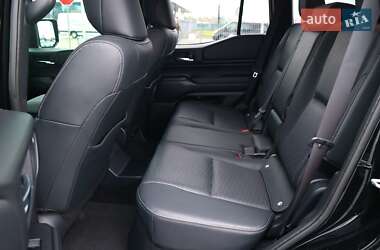 Внедорожник / Кроссовер Toyota Land Cruiser Prado 2024 в 