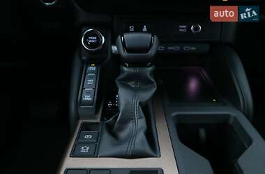 Внедорожник / Кроссовер Toyota Land Cruiser Prado 2024 в 