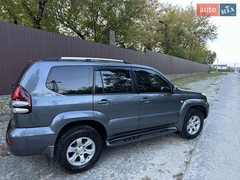 Внедорожник / Кроссовер Toyota Land Cruiser Prado 2005 в Львове
