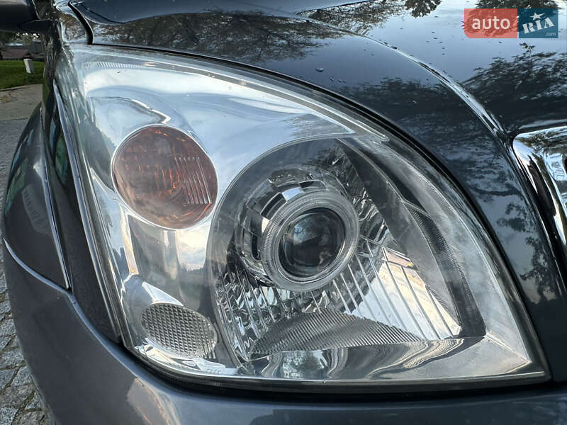 Внедорожник / Кроссовер Toyota Land Cruiser Prado 2005 в Львове