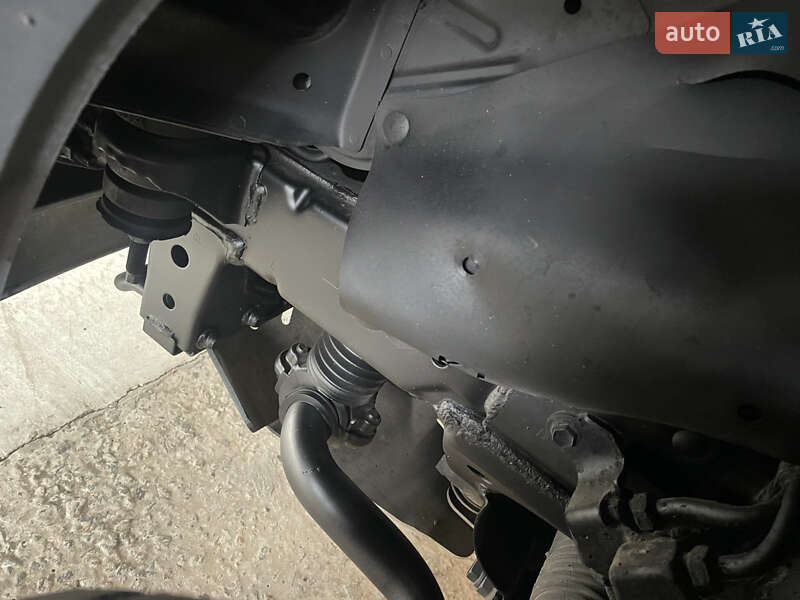 Позашляховик / Кросовер Toyota Land Cruiser Prado 2010 в Дніпрі фото 33 Позашляховик / Кросовер Toyota Land Cruiser Prado 2010 в Дніпрі