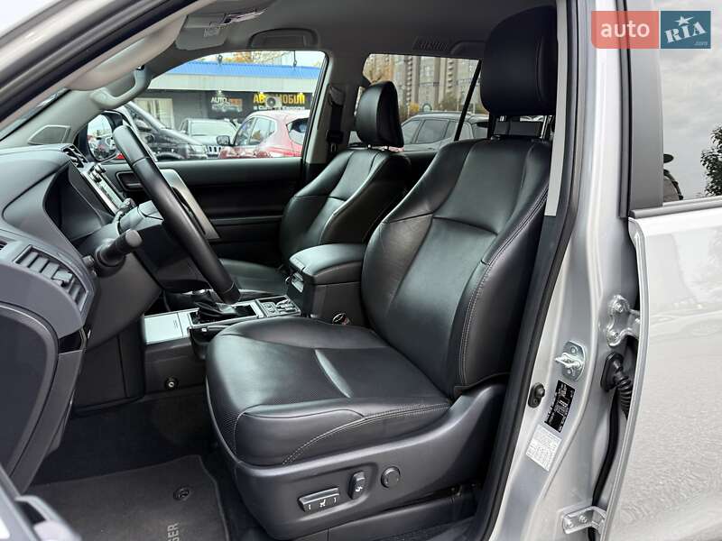 Внедорожник / Кроссовер Toyota Land Cruiser Prado 2020 в Харькове фото 9 Внедорожник / Кроссовер Toyota Land Cruiser Prado 2020 в Харькове
