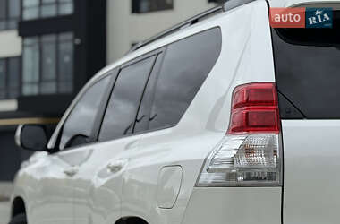 Внедорожник / Кроссовер Toyota Land Cruiser Prado 2010 в 