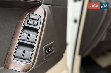 Внедорожник / Кроссовер Toyota Land Cruiser Prado 2010 в 