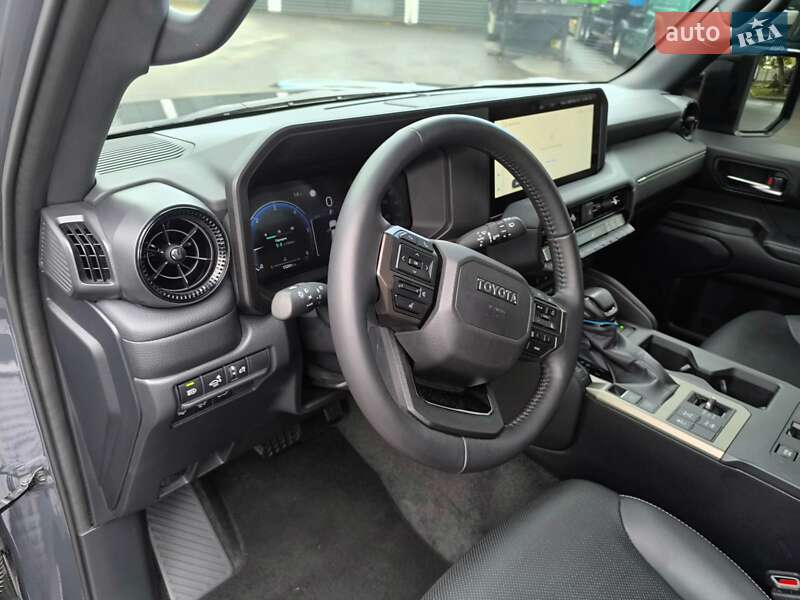 Внедорожник / Кроссовер Toyota Land Cruiser Prado 2025 в Джулинке