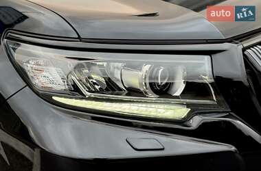 Внедорожник / Кроссовер Toyota Land Cruiser Prado 2020 в 