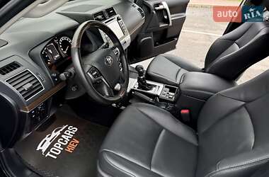Внедорожник / Кроссовер Toyota Land Cruiser Prado 2020 в 