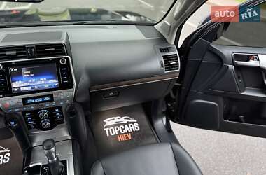 Внедорожник / Кроссовер Toyota Land Cruiser Prado 2020 в 