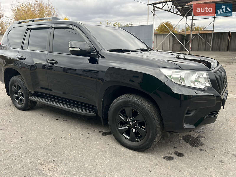 Внедорожник / Кроссовер Toyota Land Cruiser Prado 2019 в Полтаве