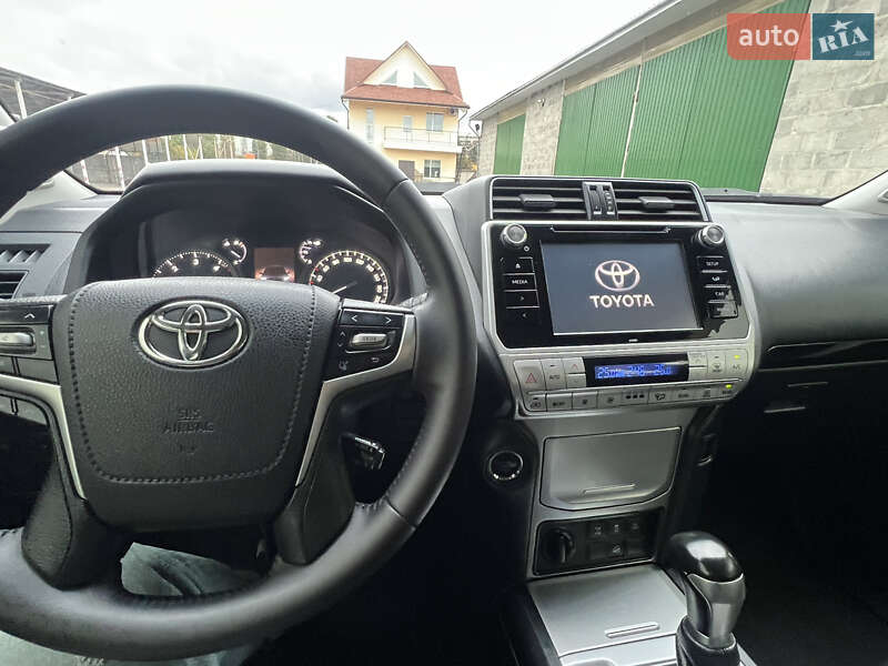 Внедорожник / Кроссовер Toyota Land Cruiser Prado 2019 в Полтаве