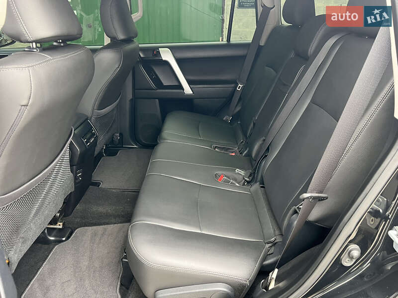Внедорожник / Кроссовер Toyota Land Cruiser Prado 2019 в Полтаве
