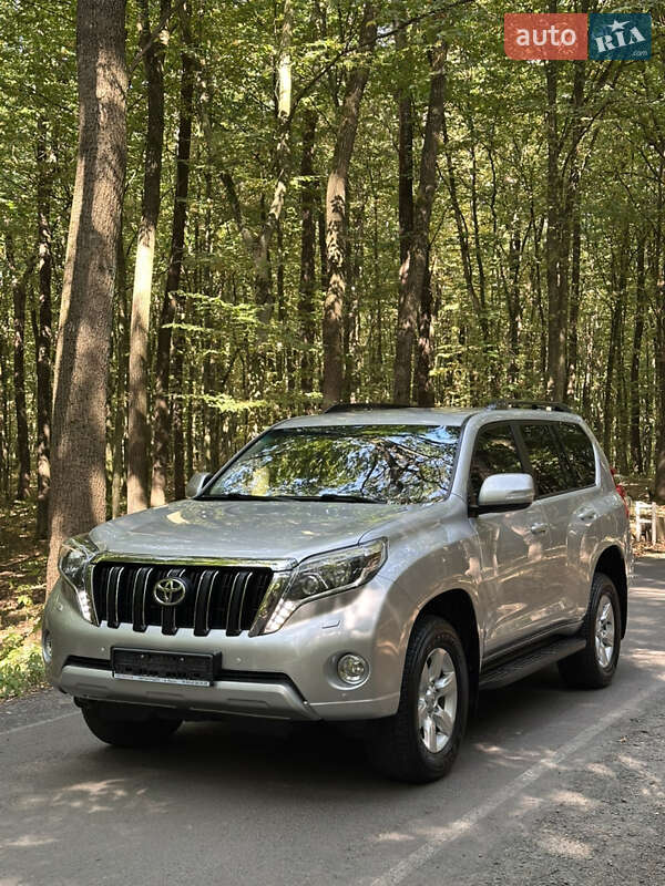 Позашляховик / Кросовер Toyota Land Cruiser Prado 2017 в Луцьку фото 4 Позашляховик / Кросовер Toyota Land Cruiser Prado 2017 в Луцьку