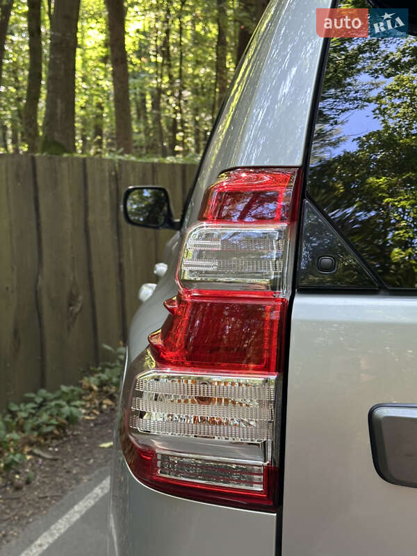 Позашляховик / Кросовер Toyota Land Cruiser Prado 2017 в Луцьку фото 22 Позашляховик / Кросовер Toyota Land Cruiser Prado 2017 в Луцьку