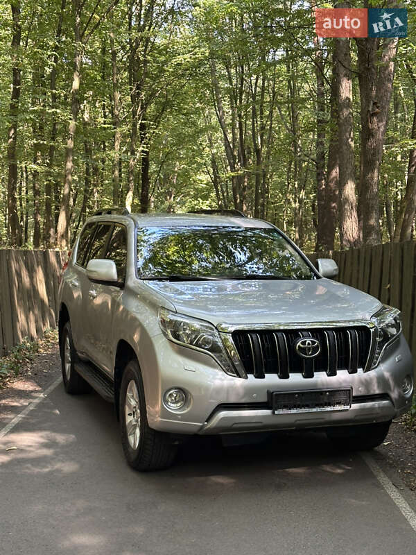 Позашляховик / Кросовер Toyota Land Cruiser Prado 2017 в Луцьку фото 32 Позашляховик / Кросовер Toyota Land Cruiser Prado 2017 в Луцьку