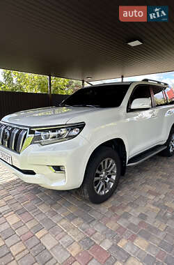 Внедорожник / Кроссовер Toyota Land Cruiser Prado 2018 в 