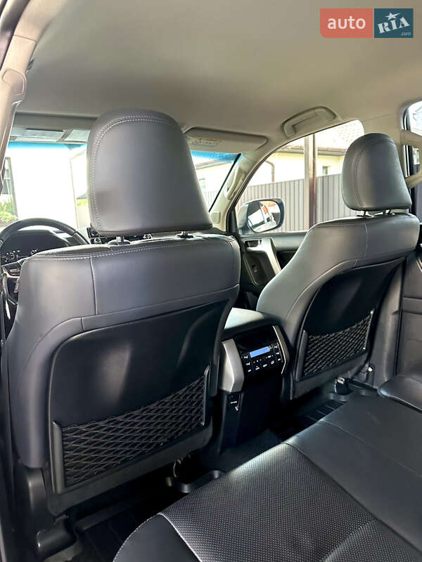 Внедорожник / Кроссовер Toyota Land Cruiser Prado 2018 в Киеве