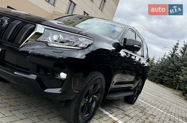 Внедорожник / Кроссовер Toyota Land Cruiser Prado 2021 в 