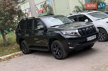 Внедорожник / Кроссовер Toyota Land Cruiser Prado 2021 в 