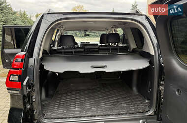 Внедорожник / Кроссовер Toyota Land Cruiser Prado 2021 в 