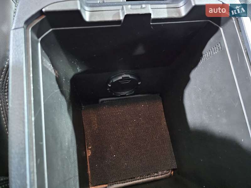 Позашляховик / Кросовер Toyota Land Cruiser Prado 2020 в Києві фото 25 Позашляховик / Кросовер Toyota Land Cruiser Prado 2020 в Києві