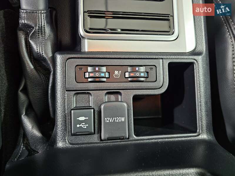 Позашляховик / Кросовер Toyota Land Cruiser Prado 2020 в Києві фото 27 Позашляховик / Кросовер Toyota Land Cruiser Prado 2020 в Києві