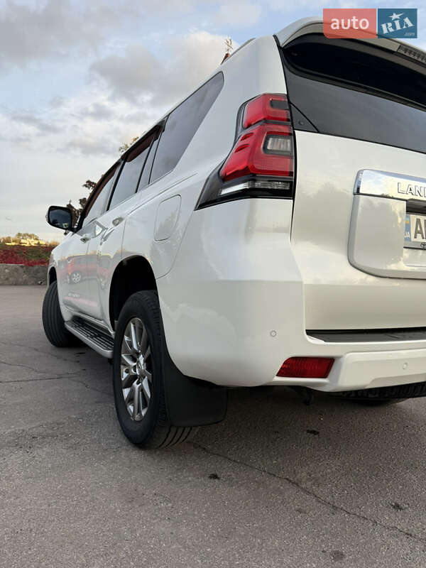 Позашляховик / Кросовер Toyota Land Cruiser Prado 2019 в Полтаві фото 4 Позашляховик / Кросовер Toyota Land Cruiser Prado 2019 в Полтаві