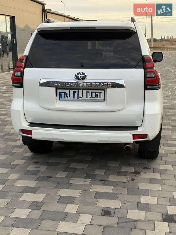 Позашляховик / Кросовер Toyota Land Cruiser Prado 2019 в Полтаві фото 11 Позашляховик / Кросовер Toyota Land Cruiser Prado 2019 в Полтаві