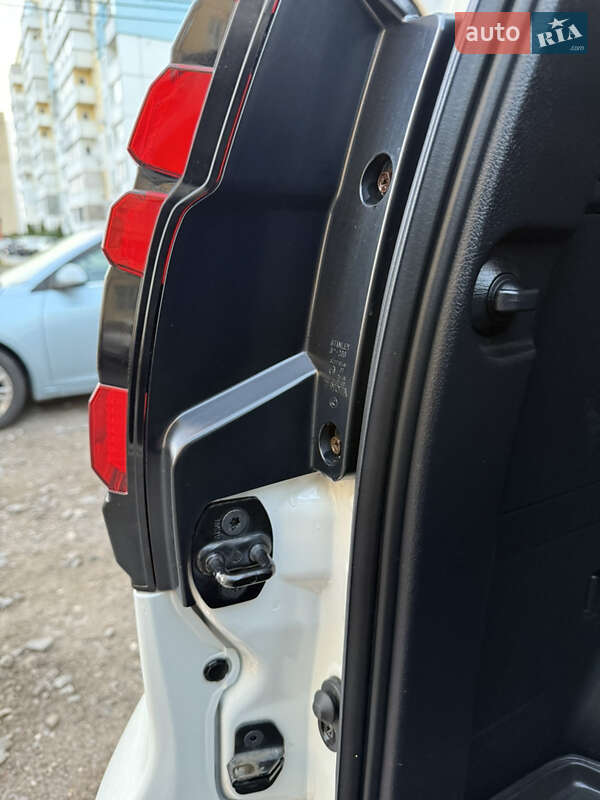 Позашляховик / Кросовер Toyota Land Cruiser Prado 2019 в Полтаві фото 45 Позашляховик / Кросовер Toyota Land Cruiser Prado 2019 в Полтаві