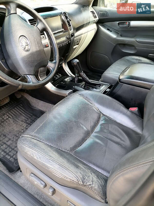 Внедорожник / Кроссовер Toyota Land Cruiser Prado 2006 в Бородянке