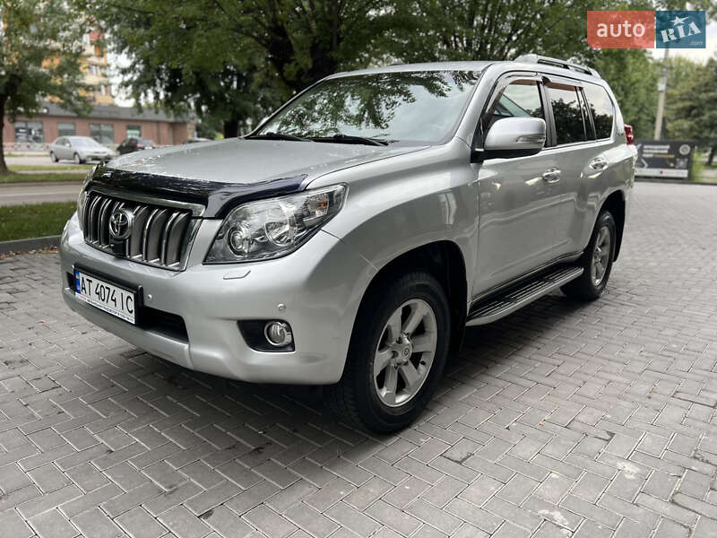 Toyota Land Cruiser Prado 2011