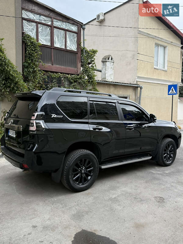 Внедорожник / Кроссовер Toyota Land Cruiser Prado 2022 в Одессе