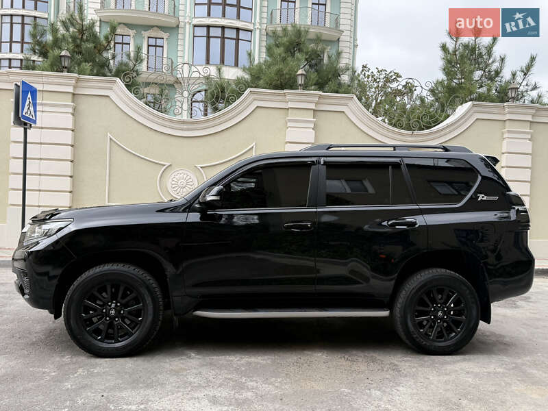Внедорожник / Кроссовер Toyota Land Cruiser Prado 2022 в Одессе