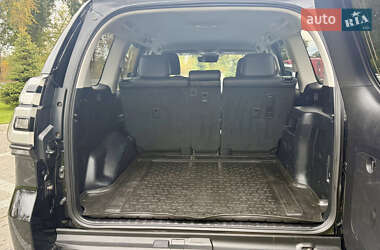 Внедорожник / Кроссовер Toyota Land Cruiser Prado 2020 в 