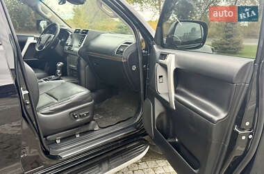Внедорожник / Кроссовер Toyota Land Cruiser Prado 2020 в 