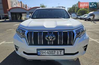 Позашляховик / Кросовер Toyota Land Cruiser Prado 2020 в  фото 3 Позашляховик / Кросовер Toyota Land Cruiser Prado 2020 в