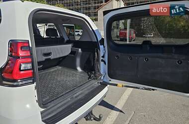 Позашляховик / Кросовер Toyota Land Cruiser Prado 2020 в  фото 8 Позашляховик / Кросовер Toyota Land Cruiser Prado 2020 в