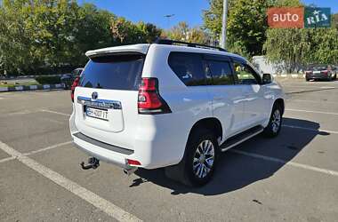 Позашляховик / Кросовер Toyota Land Cruiser Prado 2020 в  фото 24 Позашляховик / Кросовер Toyota Land Cruiser Prado 2020 в