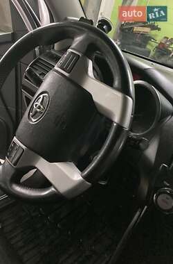 Внедорожник / Кроссовер Toyota Land Cruiser Prado 2016 в 